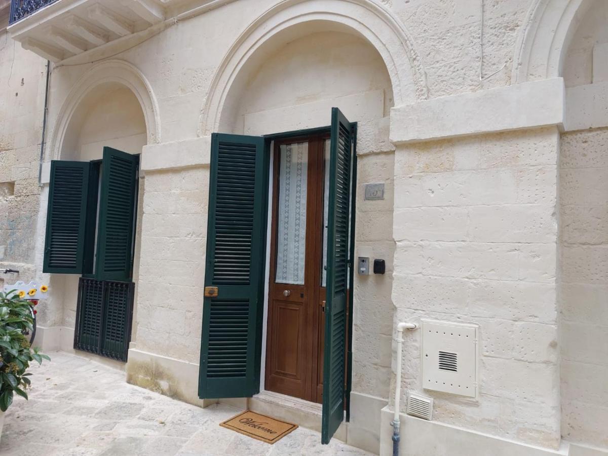 Suite Del Conservatorio Nel Centro Storico Lecce Bagian luar foto