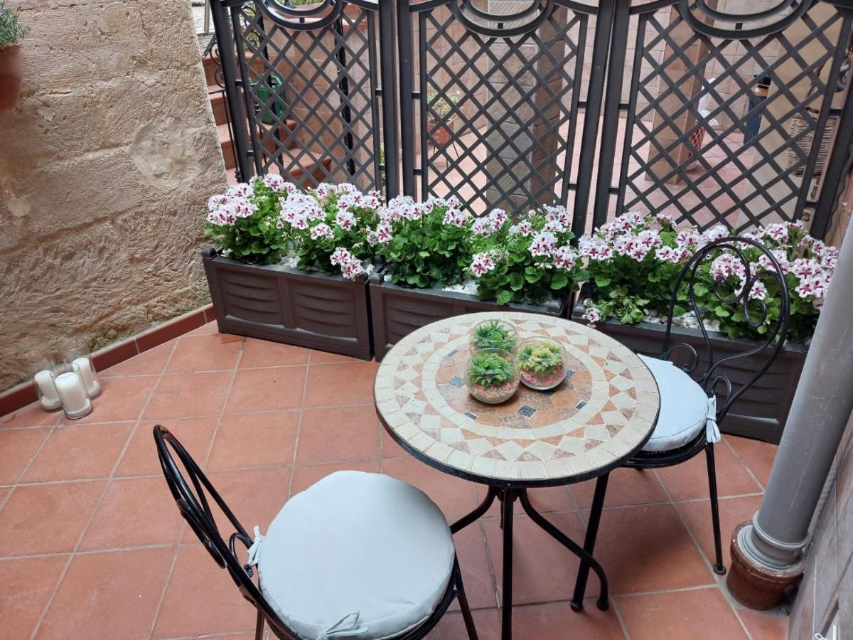 Suite Del Conservatorio Nel Centro Storico Lecce Bagian luar foto